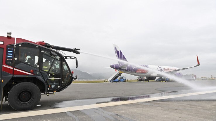 Hong Kong International Airport Conducted Aircraft Crash and Rescue Exercise on the Third Runway