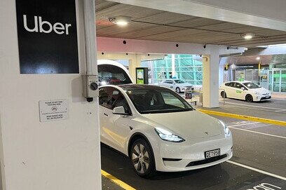 Wellington Airport, uber zone